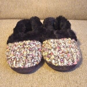 Knit Slip-on Faux Fur Lined Slippers NWOT